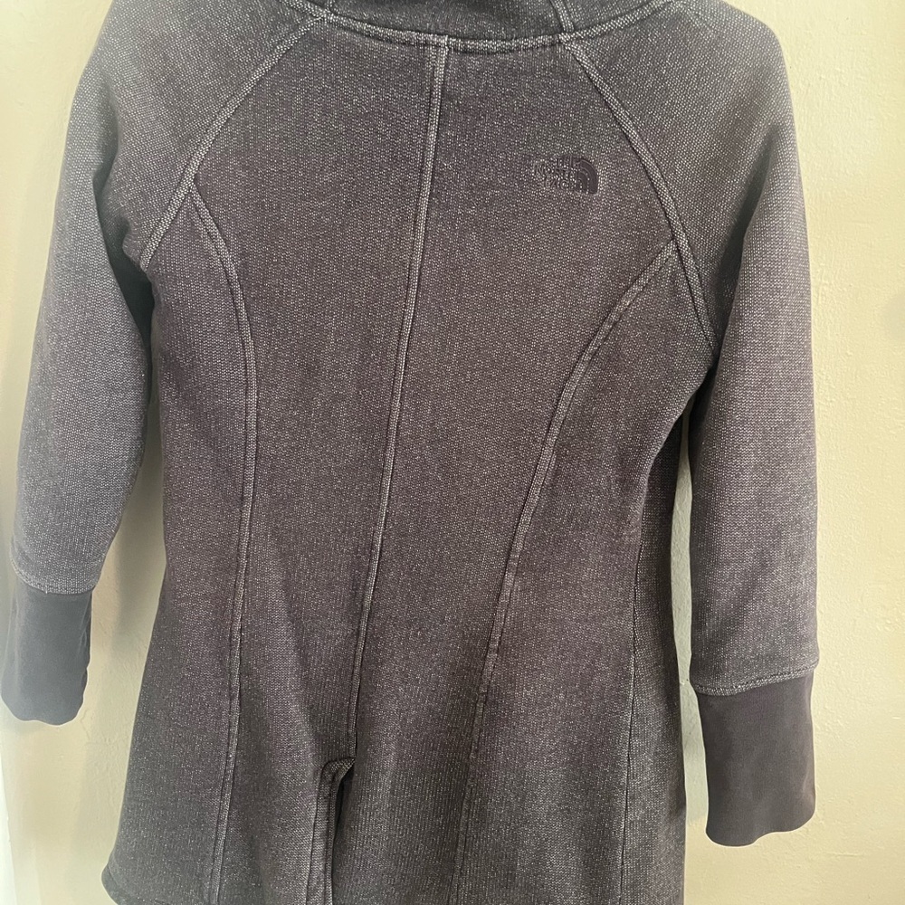 The North Face Women's Charcoal Utility Jacket - Picture 4 of 6
